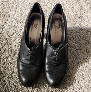 Retro Inspired Black Kitten Heels